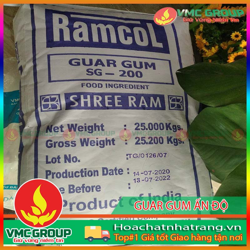 Phụ gia thực phẩm guar gum có dạng bột, màu trắng