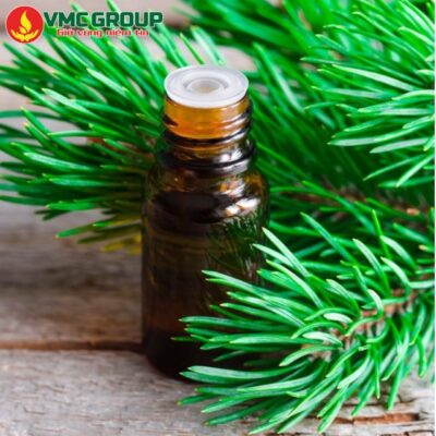 Tinh dầu thông có dạng lỏng không màu hay màu vàng cánh gián