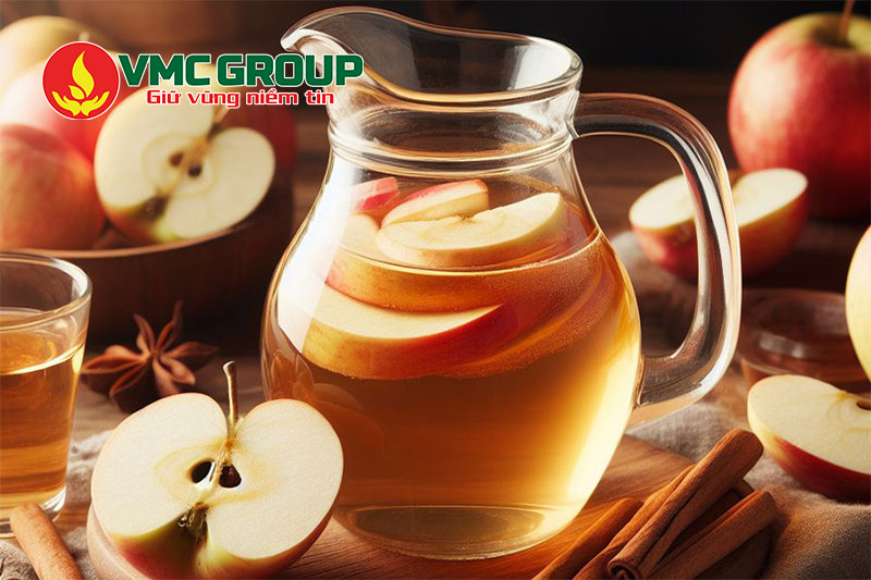 Nước cốt táo có dạng siro đặc và sánh
